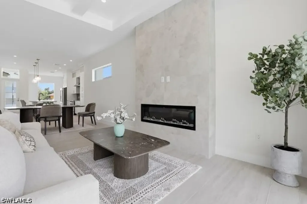 1027 Frank Whiteman Boulevard Naples FL 34103