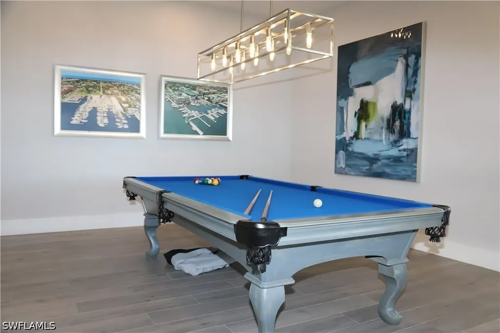 909 10th Street S Naples FL 34102