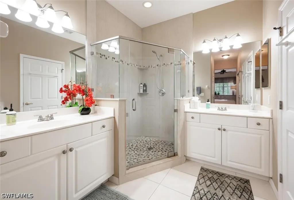 4844 Hampshire Court Naples FL 34112