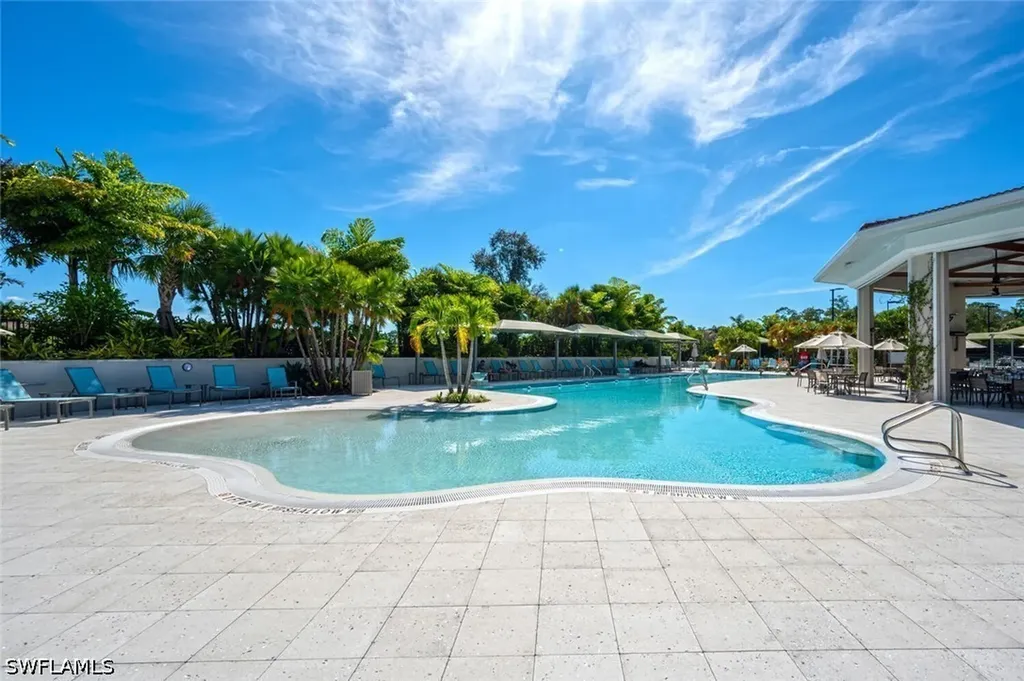 4844 Hampshire Court Naples FL 34112