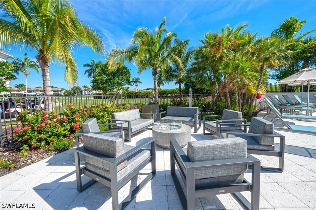 4844 Hampshire Court Naples FL 34112
