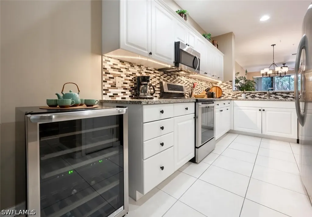 4844 Hampshire Court Naples FL 34112