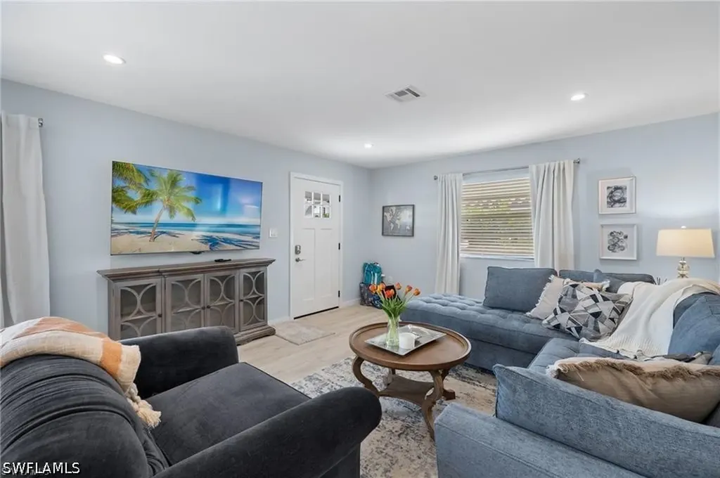 1435 Curlew Avenue Naples FL 34102