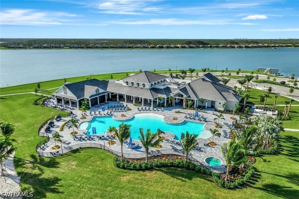 18437 Wildblue Boulevard Fort Myers FL 33913