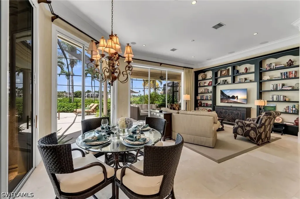 2045 Isla Vista Lane Naples FL 34105