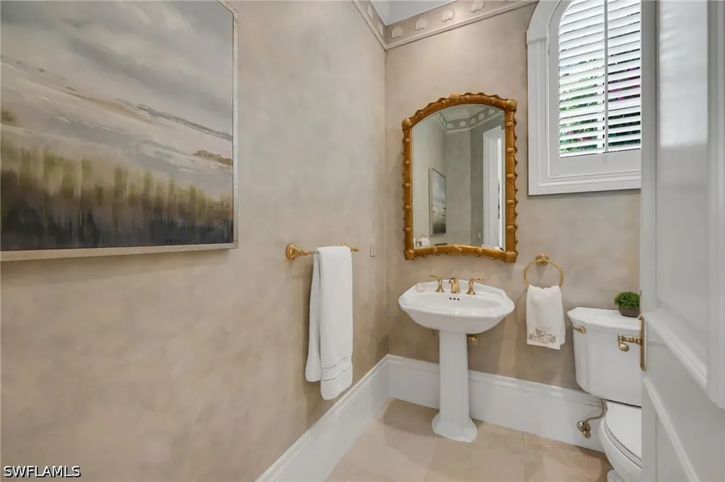 2045 Isla Vista Lane Naples FL 34105