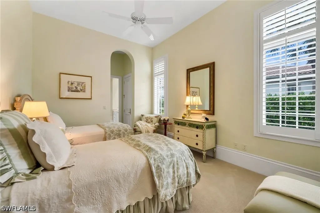 2045 Isla Vista Lane Naples FL 34105