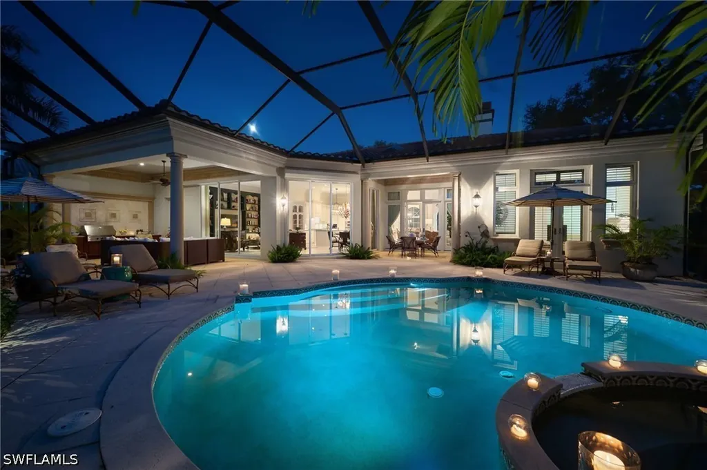 2045 Isla Vista Lane Naples FL 34105