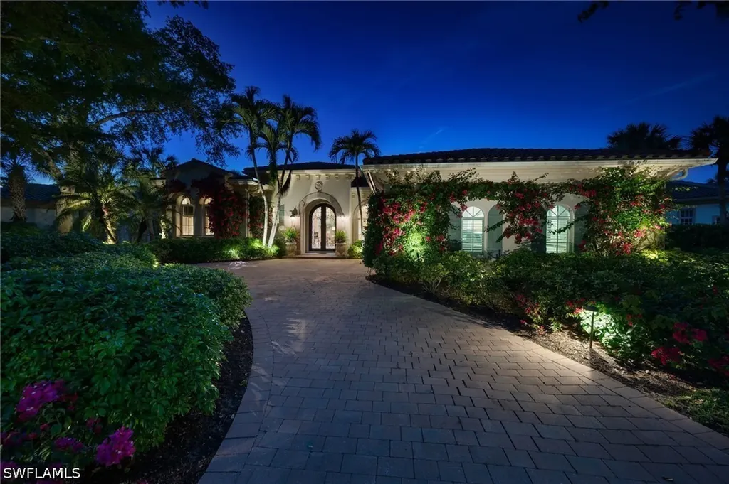 2045 Isla Vista Lane Naples FL 34105