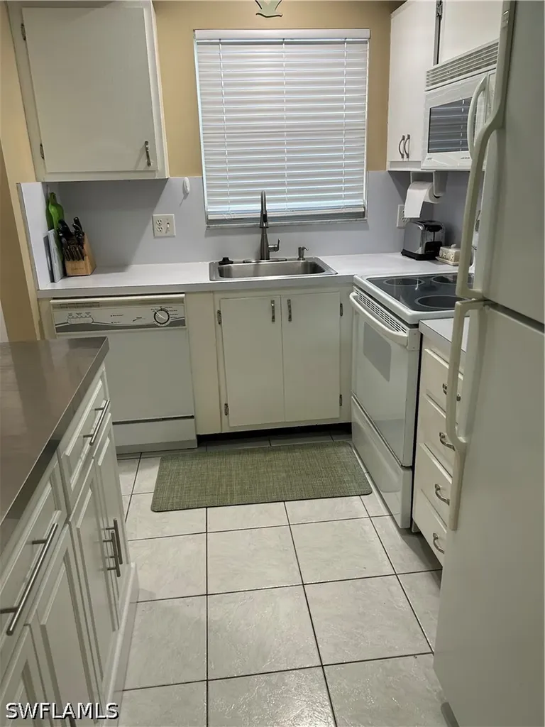 170 Turtle Lake Court Naples FL 34105
