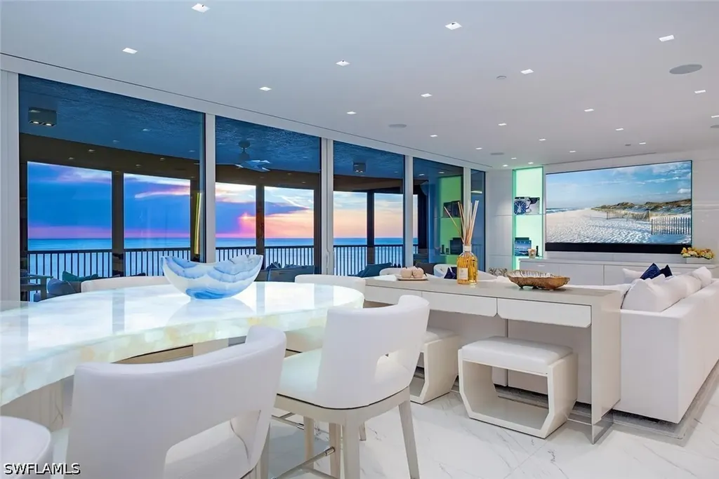 8665 Bay Colony Drive Naples FL 34108