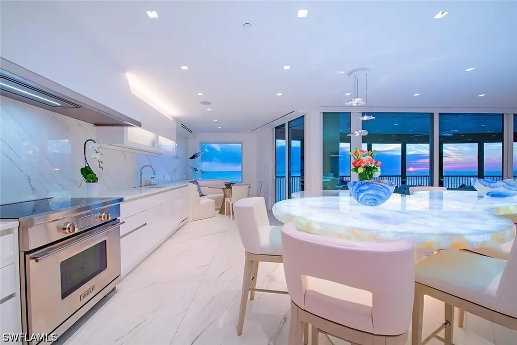 8665 Bay Colony Drive Naples FL 34108