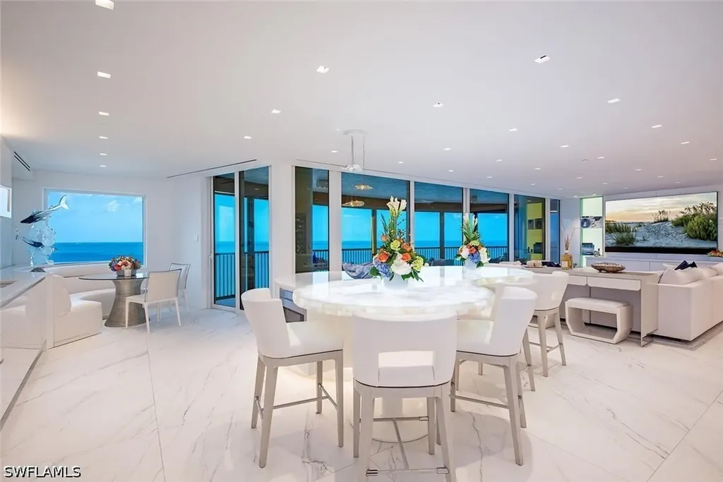 8665 Bay Colony Drive Naples FL 34108