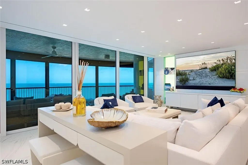 8665 Bay Colony Drive Naples FL 34108