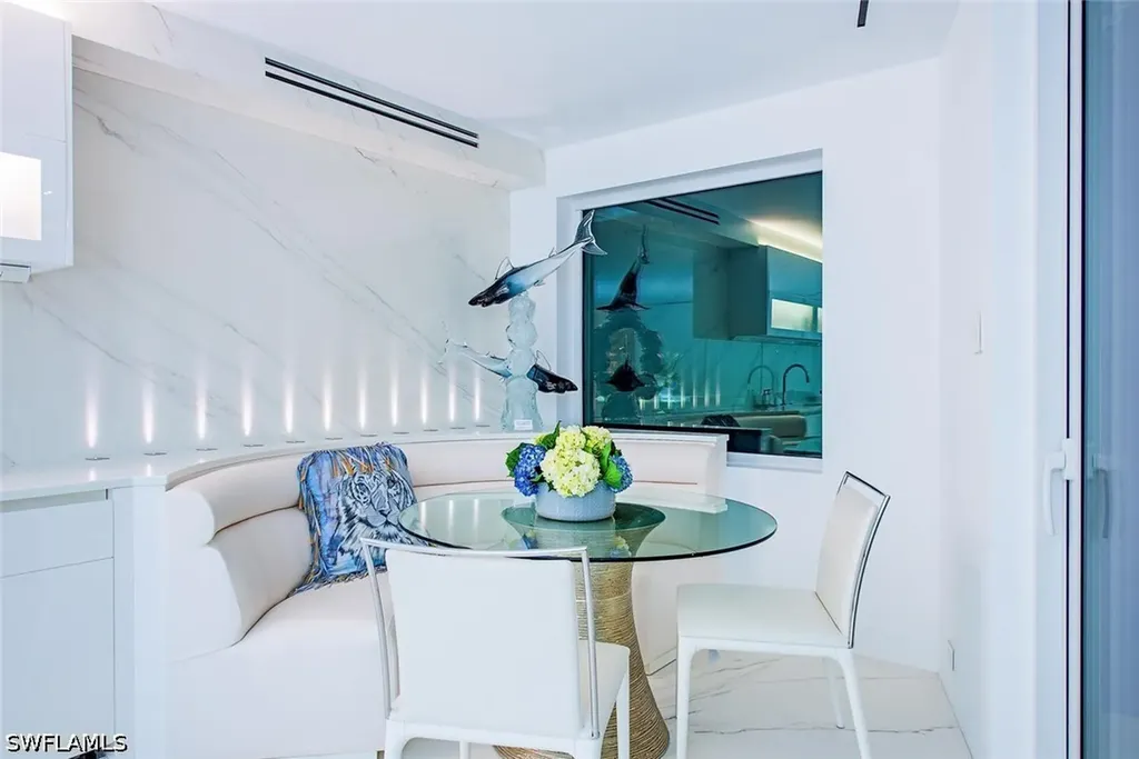 8665 Bay Colony Drive Naples FL 34108