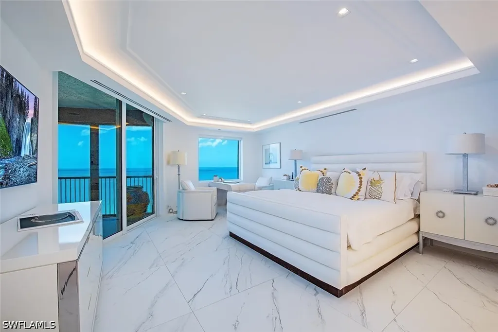 8665 Bay Colony Drive Naples FL 34108