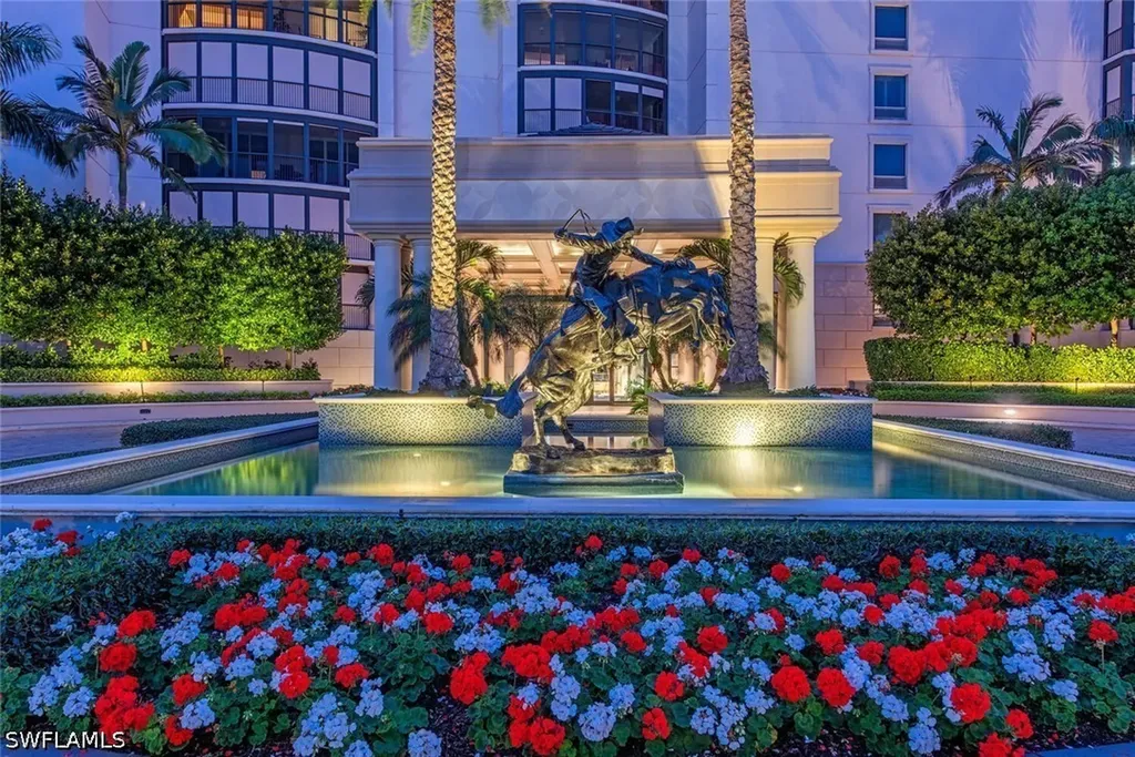 8665 Bay Colony Drive Naples FL 34108