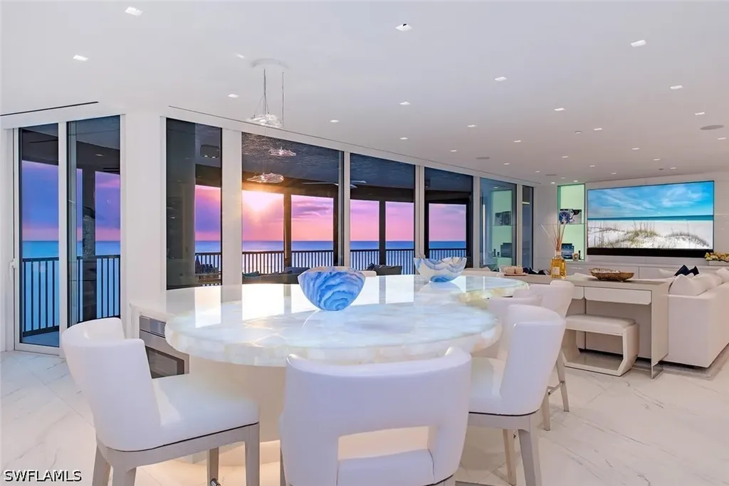 8665 Bay Colony Drive Naples FL 34108