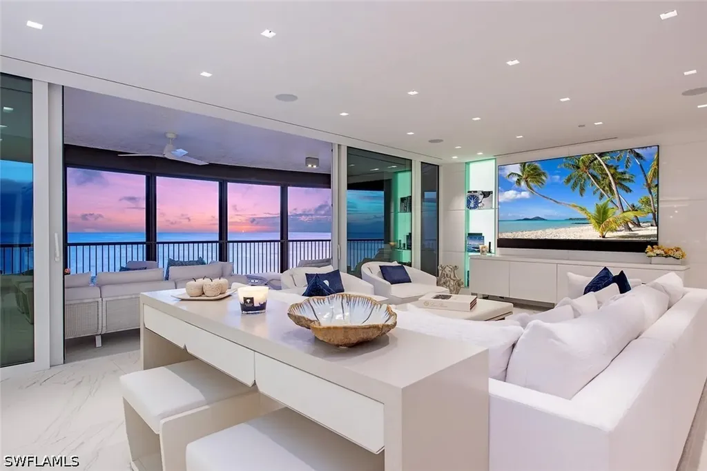 8665 Bay Colony Drive Naples FL 34108