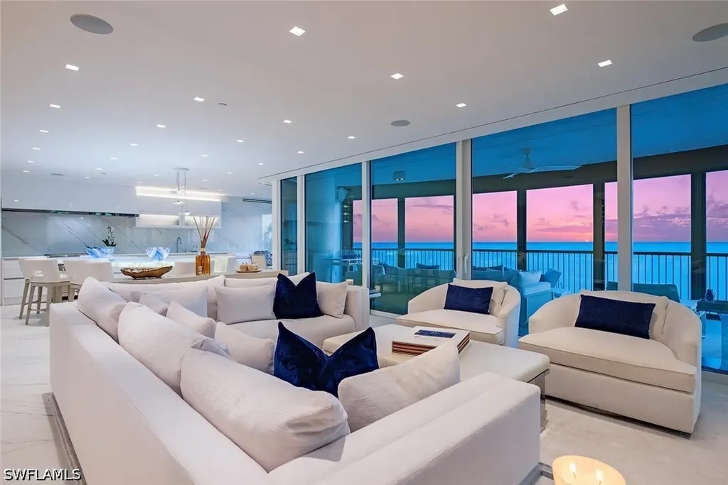 8665 Bay Colony Drive Naples FL 34108