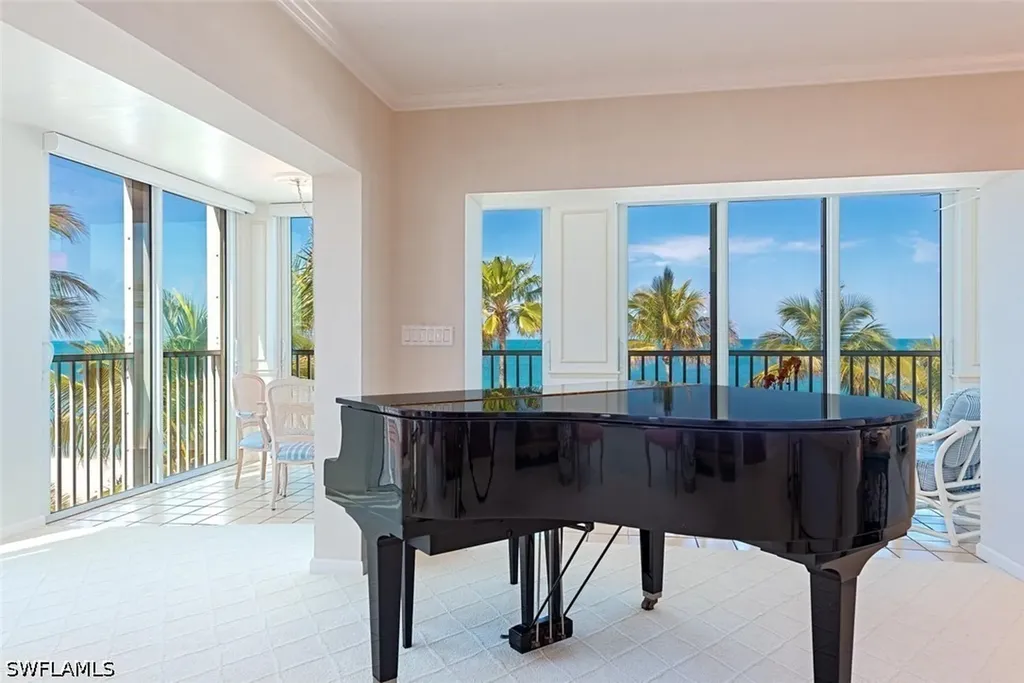 3377 Gulf Shore Boulevard N Naples FL 34103