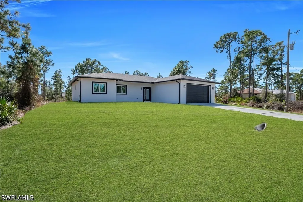 828 Genoa Avenue S Lehigh Acres FL 33974