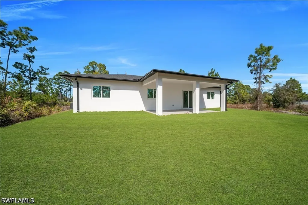828 Genoa Avenue S Lehigh Acres FL 33974