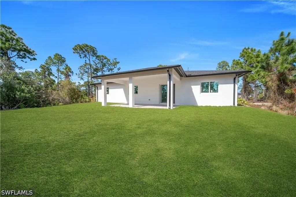 828 Genoa Avenue S Lehigh Acres FL 33974