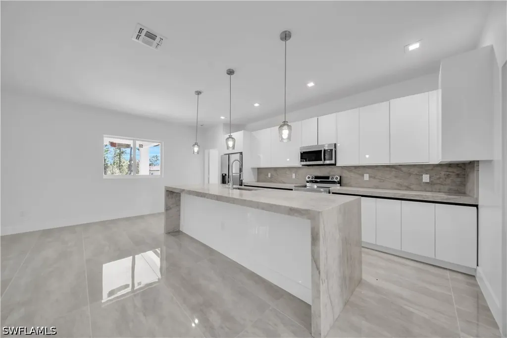 828 Genoa Avenue S Lehigh Acres FL 33974