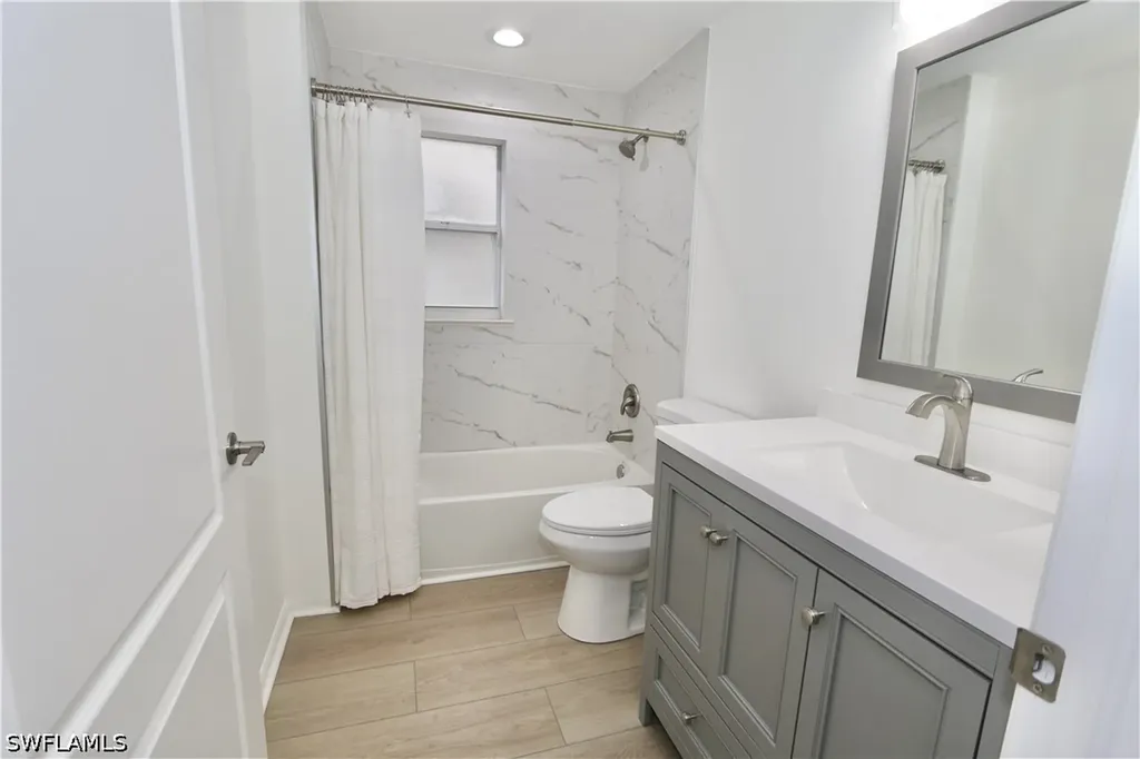 8196 Ibis Cove Circle Naples FL 34119