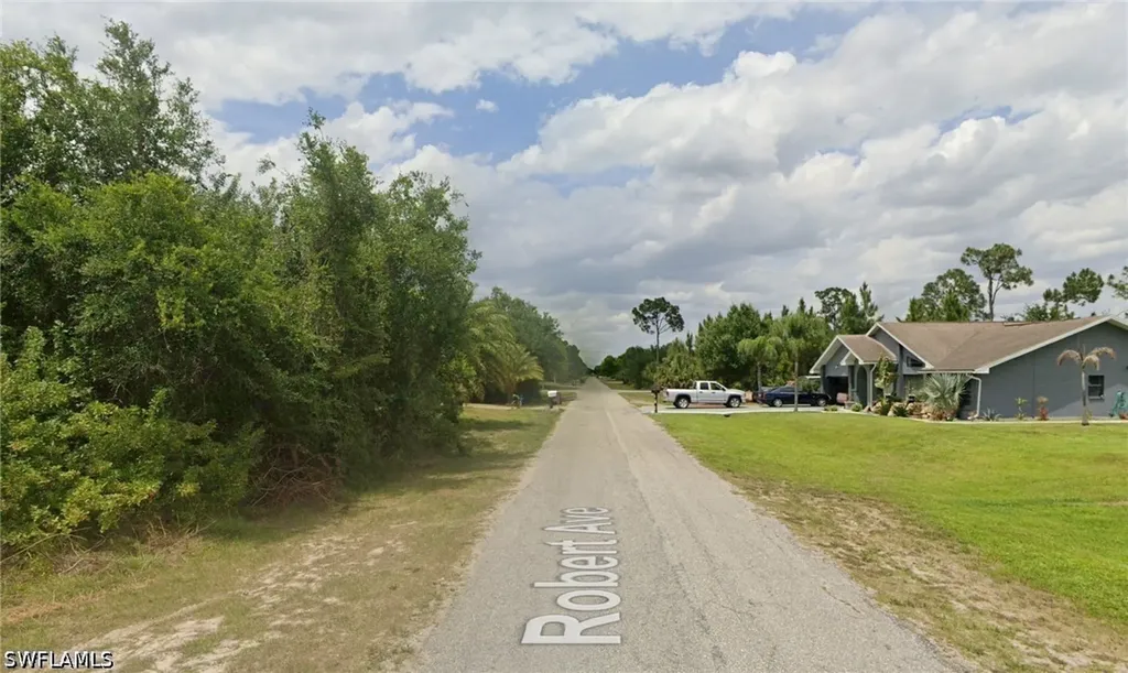 1019 Robert Avenue Lehigh Acres FL 33936