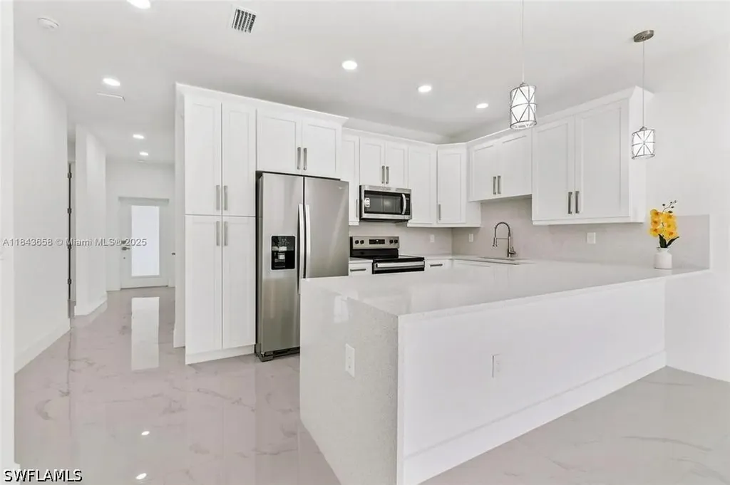 2516 Park Road Lehigh Acres FL 33971