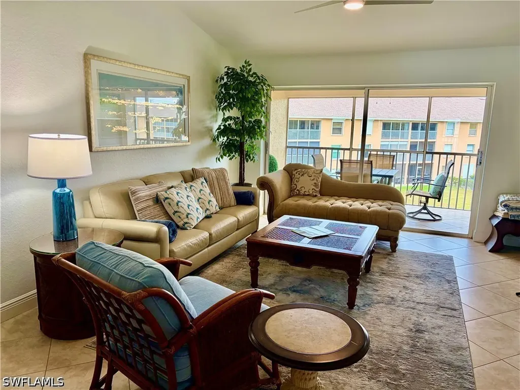 9640 Victoria Lane Naples FL 34109