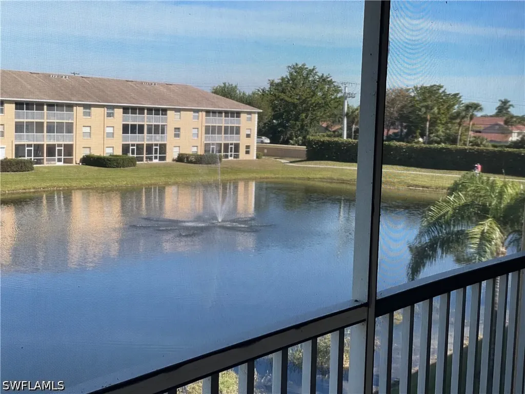 9640 Victoria Lane Naples FL 34109