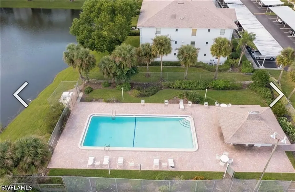 9640 Victoria Lane Naples FL 34109