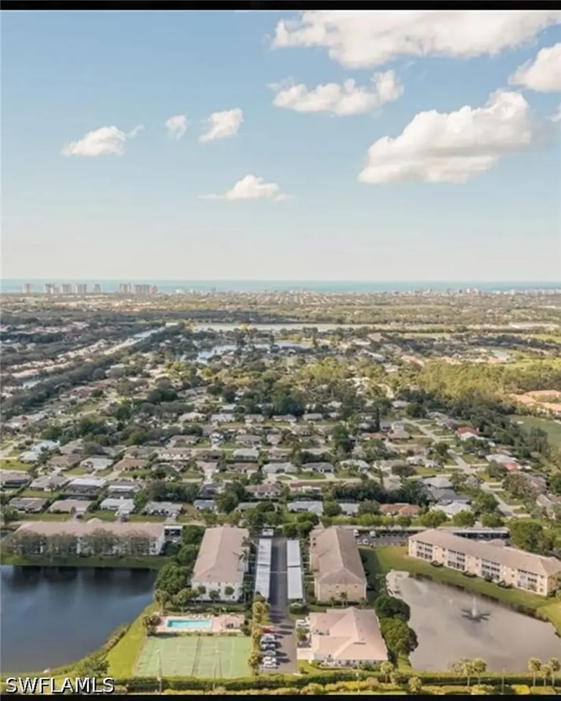 9640 Victoria Lane Naples FL 34109