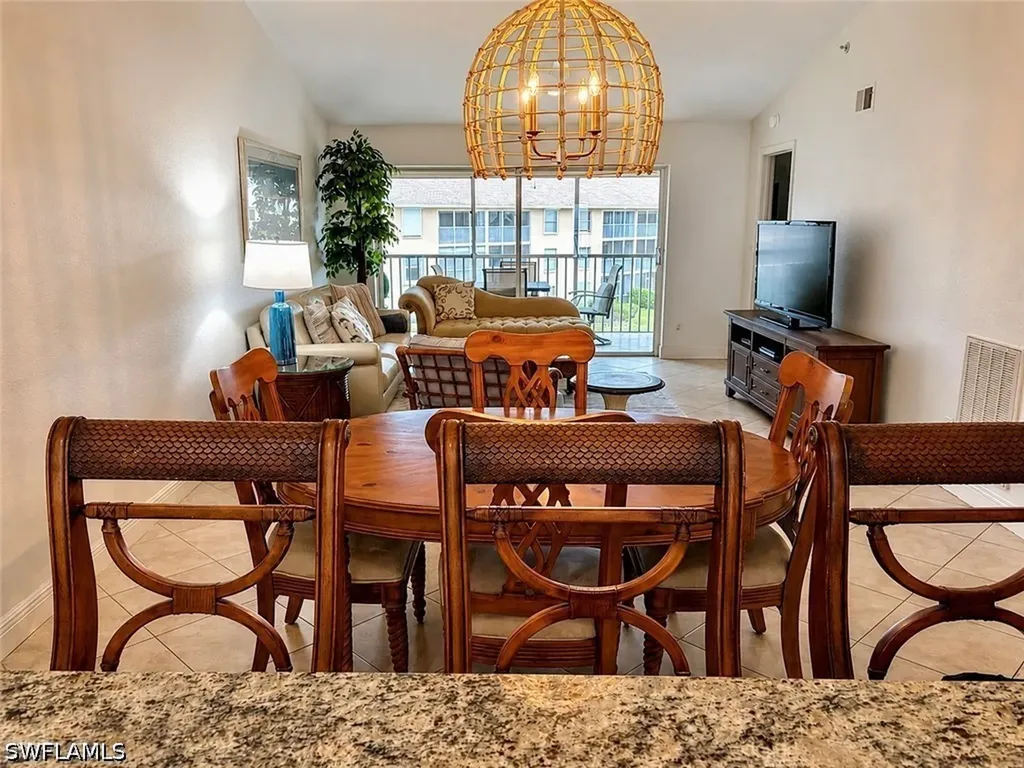 9640 Victoria Lane Naples FL 34109