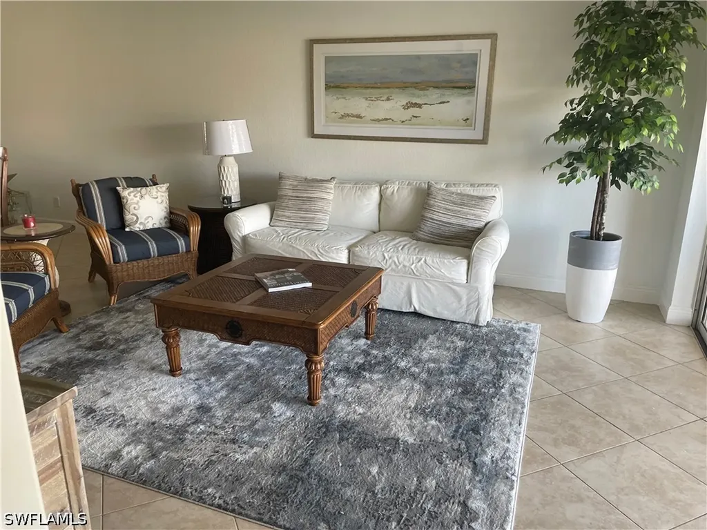 9640 Victoria Lane Naples FL 34109