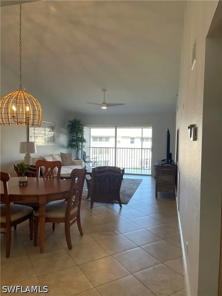 9640 Victoria Lane Naples FL 34109