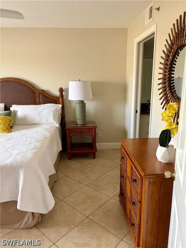 9640 Victoria Lane Naples FL 34109