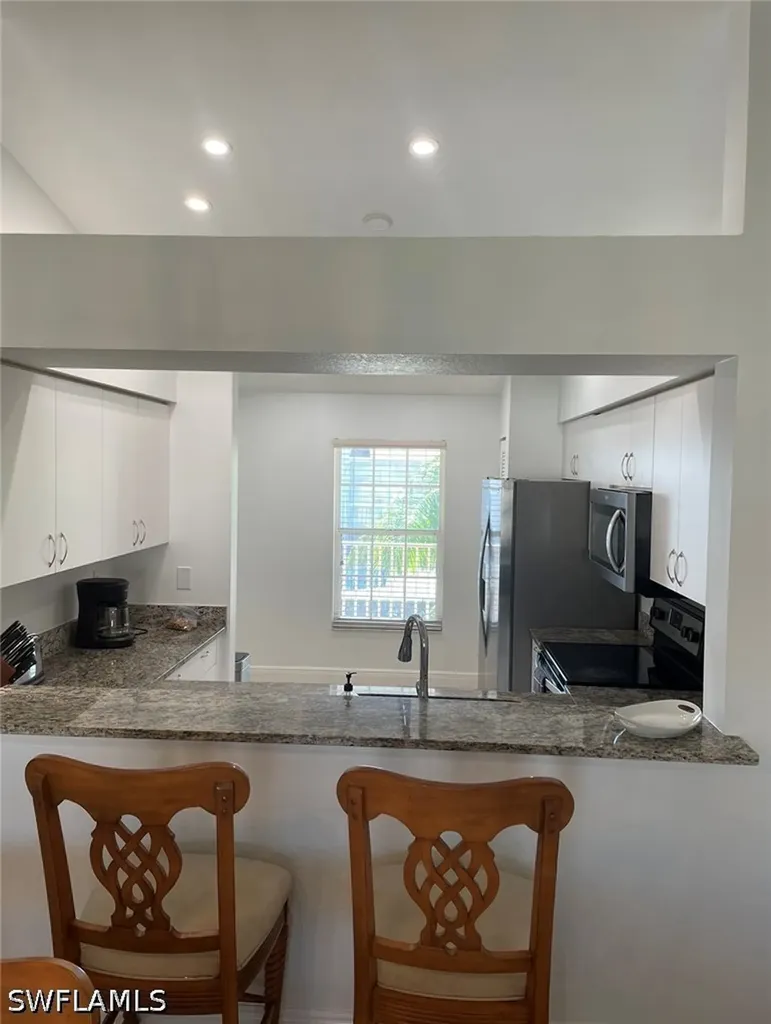 9640 Victoria Lane Naples FL 34109