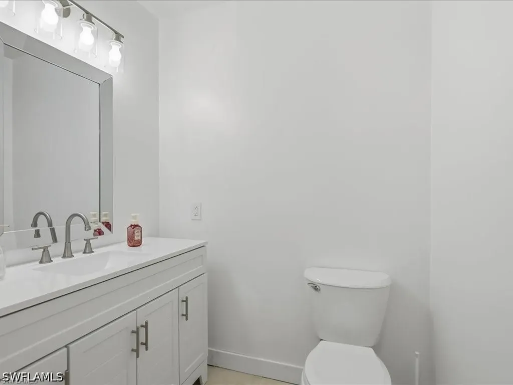 1833 Courtyard Way Naples FL 34112