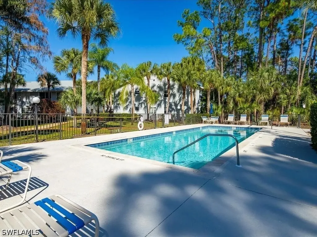 1833 Courtyard Way Naples FL 34112