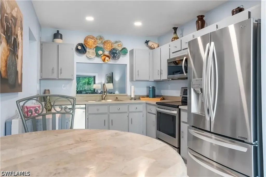 1814 Kings Lake Boulevard Naples FL 34112