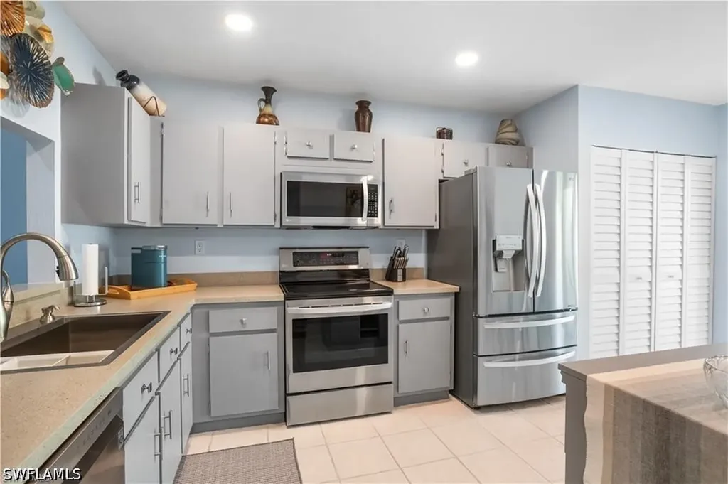 1814 Kings Lake Boulevard Naples FL 34112