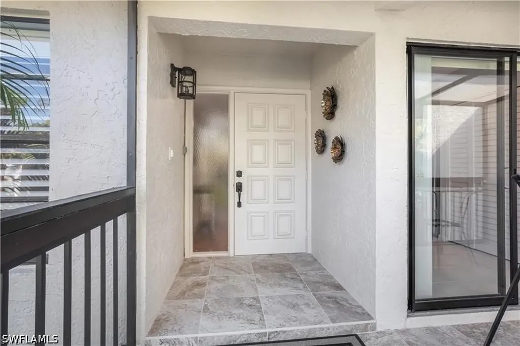 1814 Kings Lake Boulevard Naples FL 34112