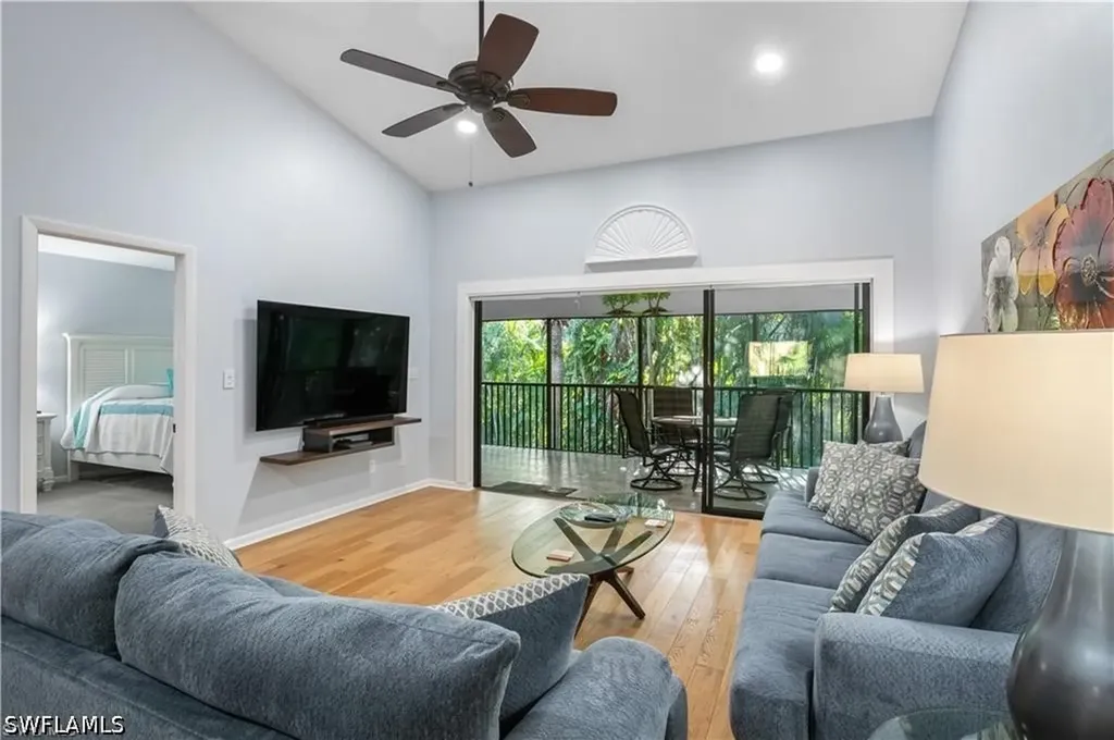 1814 Kings Lake Boulevard Naples FL 34112