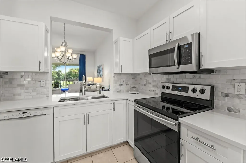 2310 Carrington Court Naples FL 34109