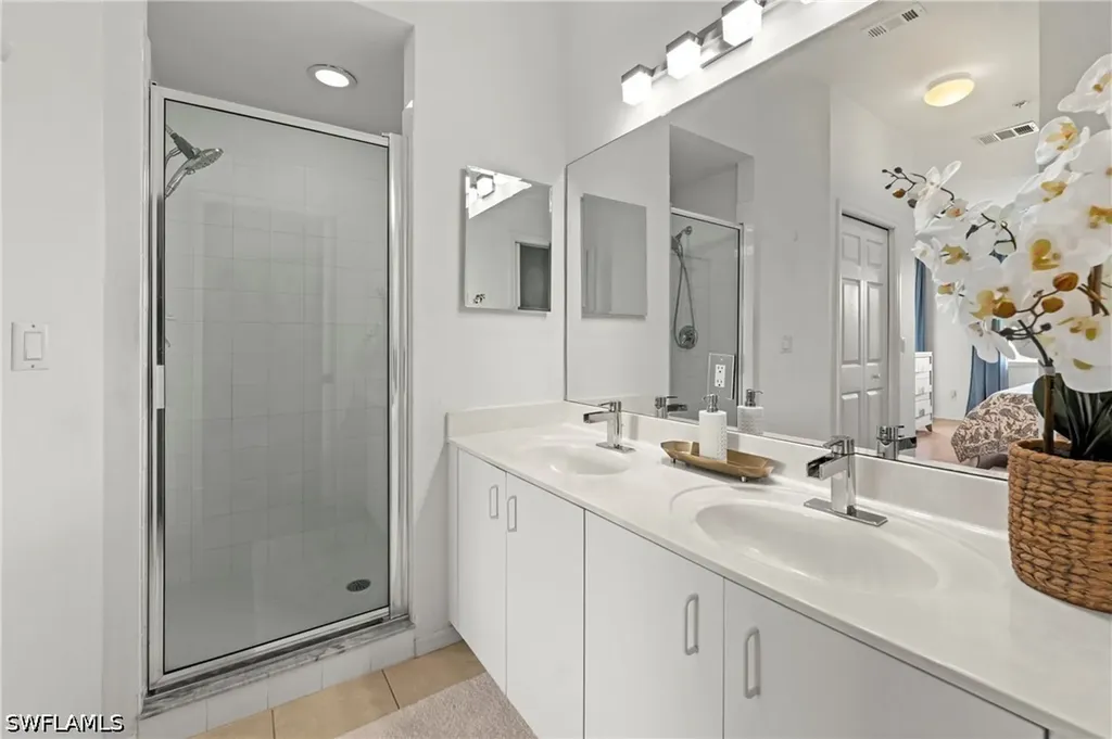 2310 Carrington Court Naples FL 34109