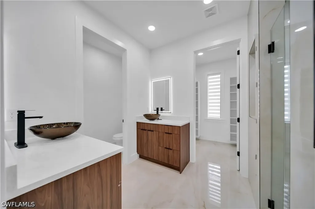 1306 NE 1st Avenue Cape Coral FL 33909